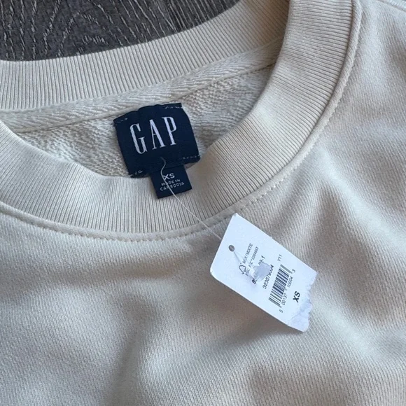 GAP NWT Cream Cropped Crewneck Sweatshirt 0427 - Picture 4 of 7